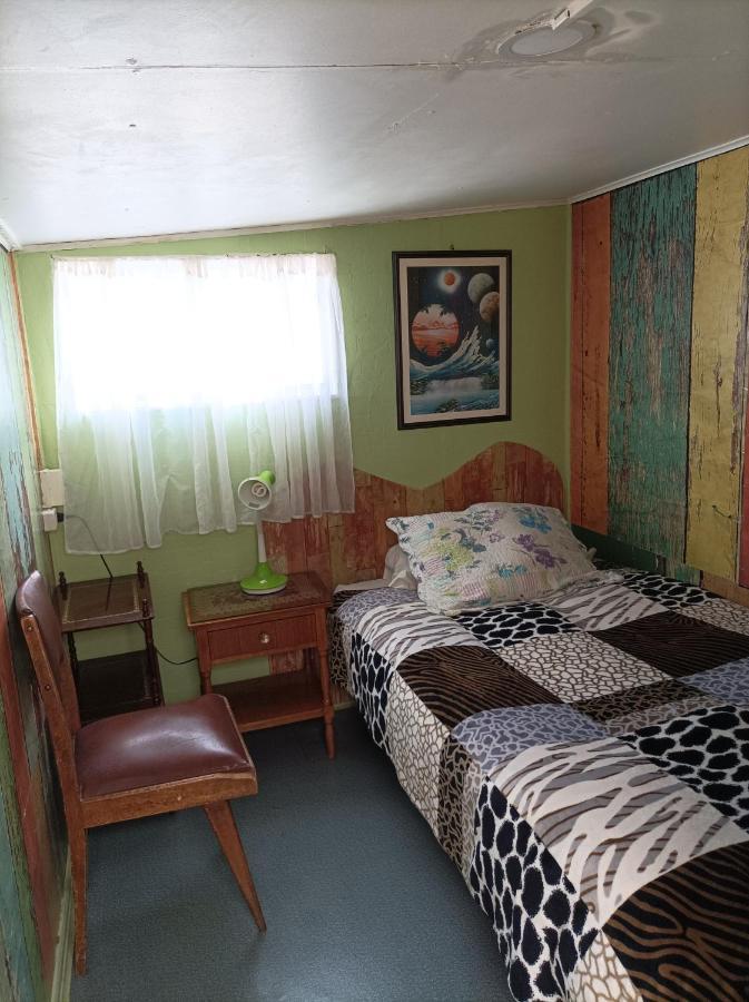 Alojamiento Familiar Rey Bed & Breakfast Punta Arenas Bagian luar foto