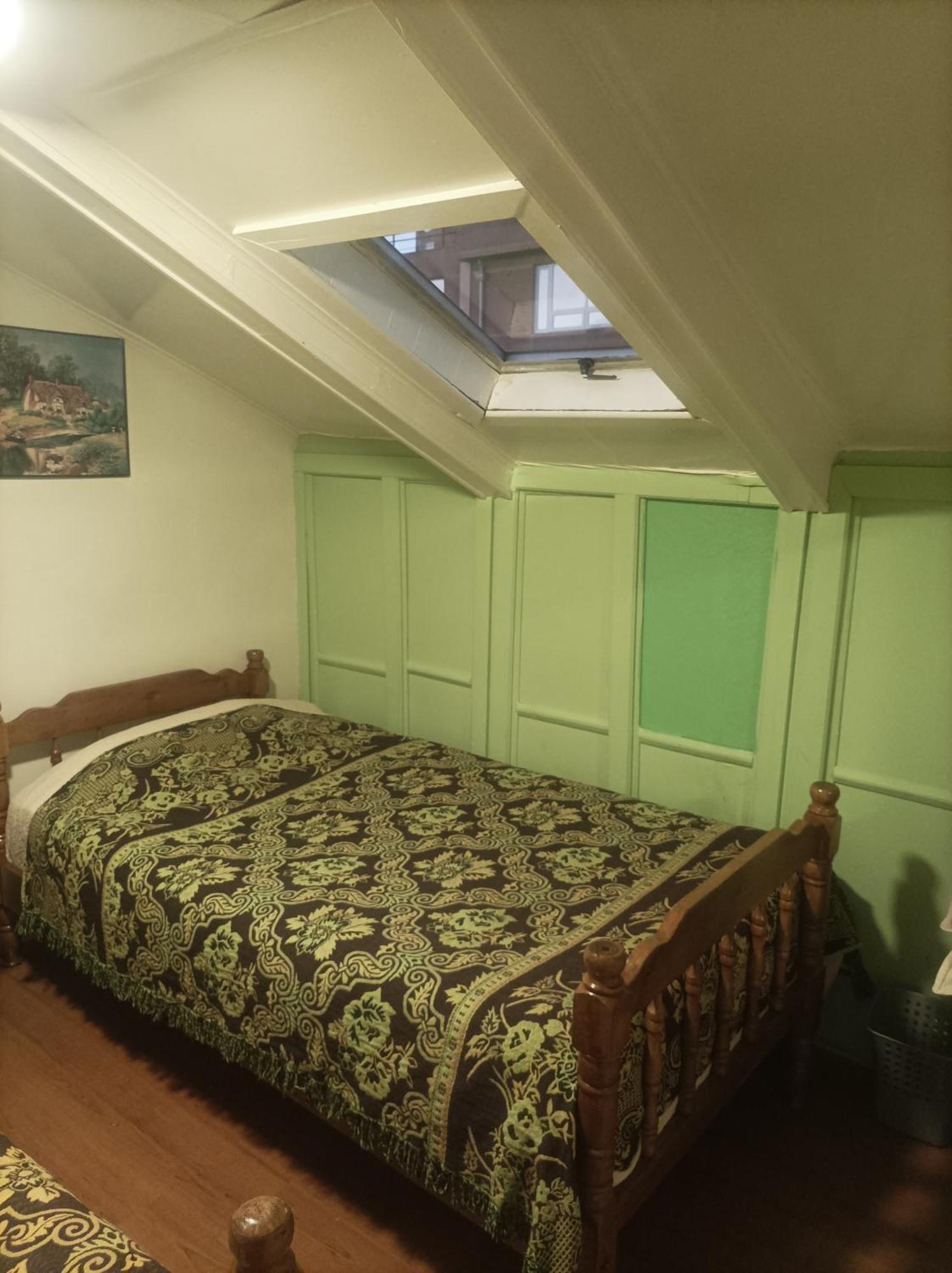Alojamiento Familiar Rey Bed & Breakfast Punta Arenas Bagian luar foto