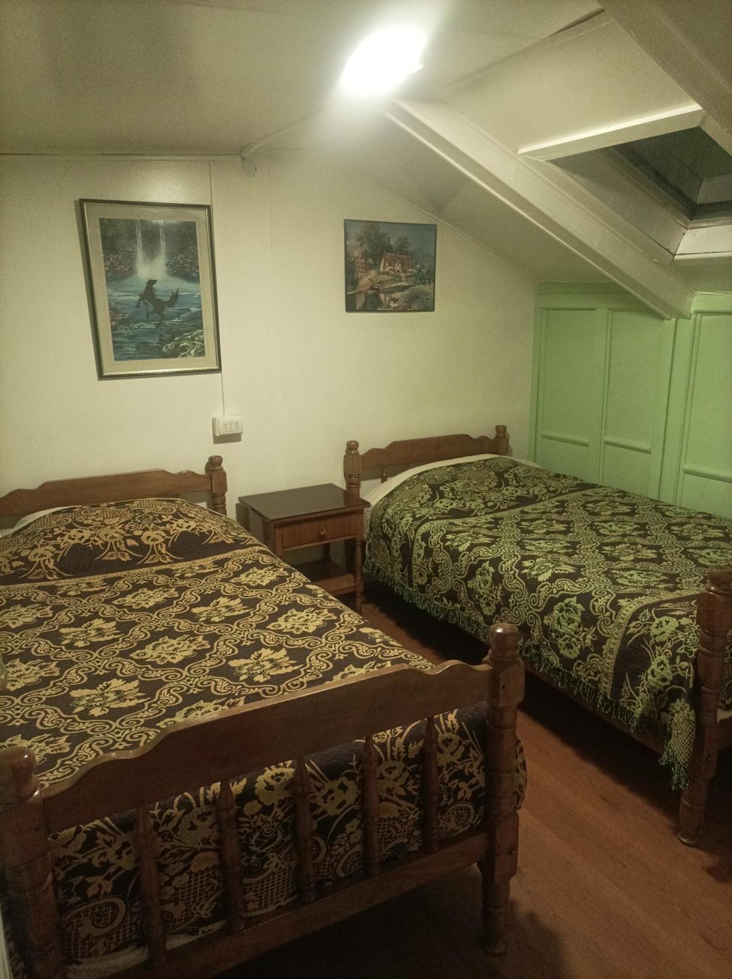 Alojamiento Familiar Rey Bed & Breakfast Punta Arenas Bagian luar foto
