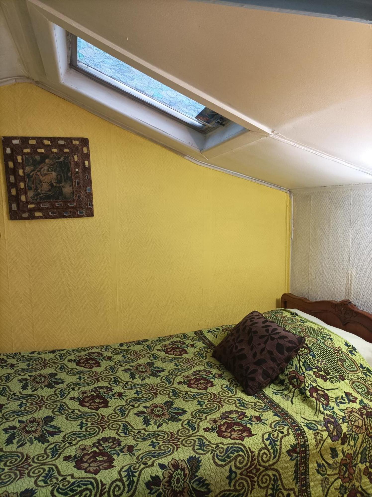 Alojamiento Familiar Rey Bed & Breakfast Punta Arenas Bagian luar foto