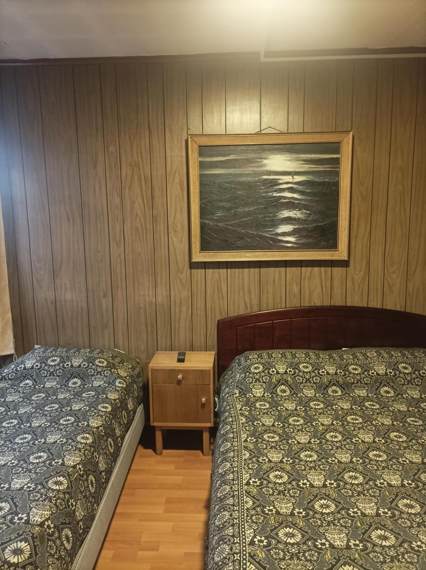 Alojamiento Familiar Rey Bed & Breakfast Punta Arenas Bagian luar foto