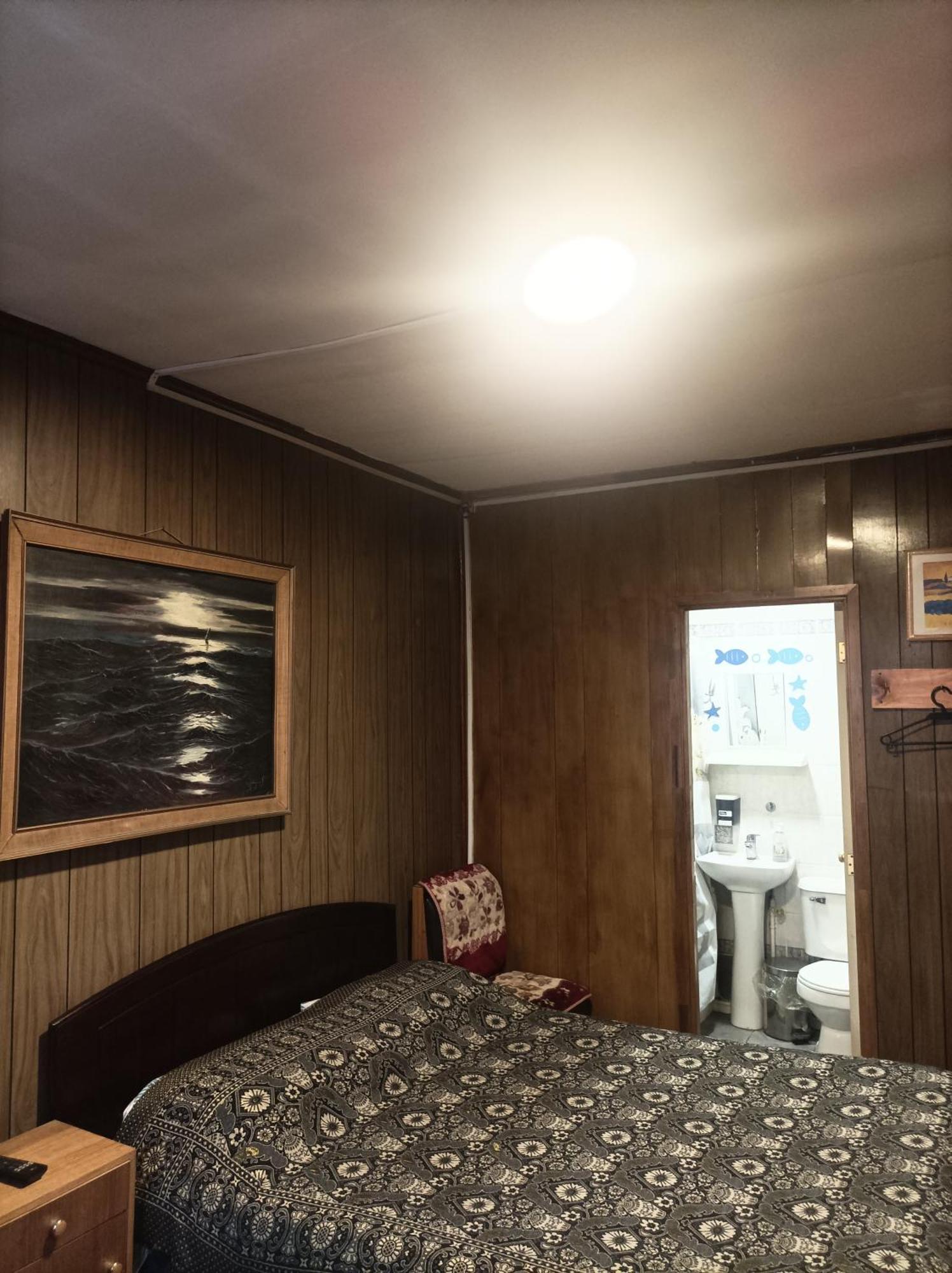 Alojamiento Familiar Rey Bed & Breakfast Punta Arenas Bagian luar foto